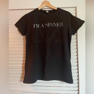 Madonna, MDNA I Am A Sinner t-shirt, size small.